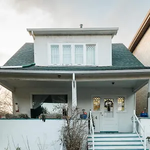 Bed & Breakfast Quaint & Cozy, Edmonton